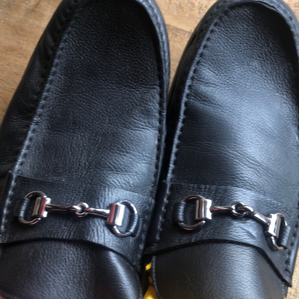 Gently used Monte Rosso genuine leather loafers